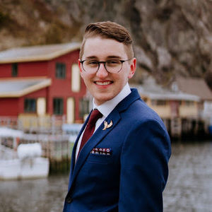 Meet your Posher, Adam